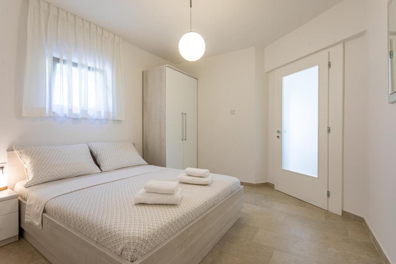 Apartments House Barbara Kornić Extérieur photo